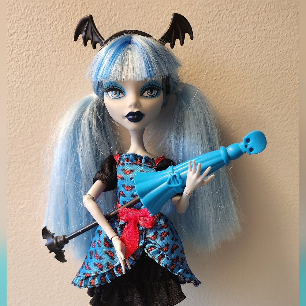 Monster High Ghoulia Freaky Fusion
